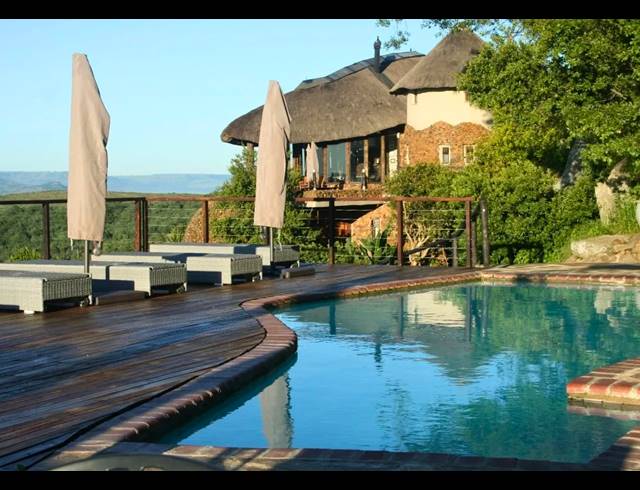 2,650M² LODGE FOR SALE IN SUNRISE